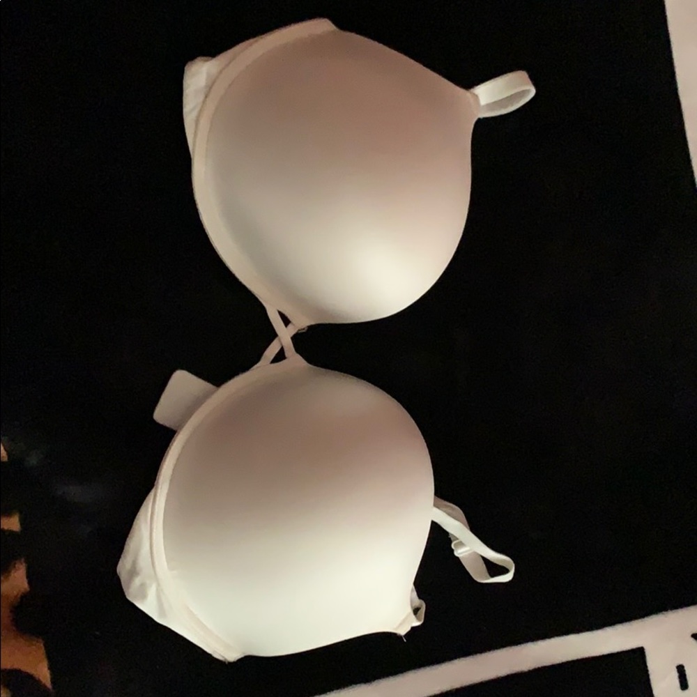 Victoria Secret White Bra 38D